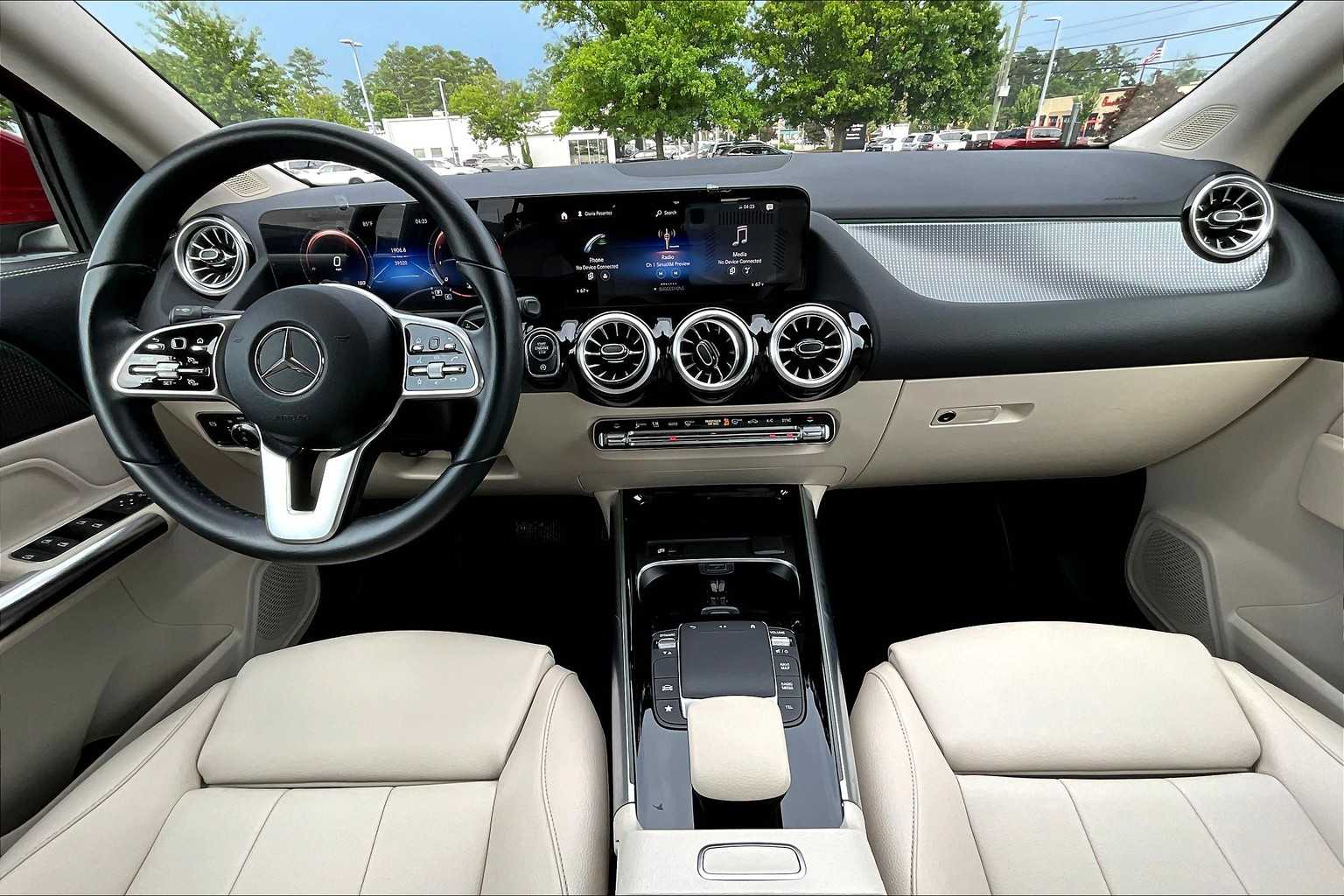 2022 Mercedes Benz GLA 250 photo 15