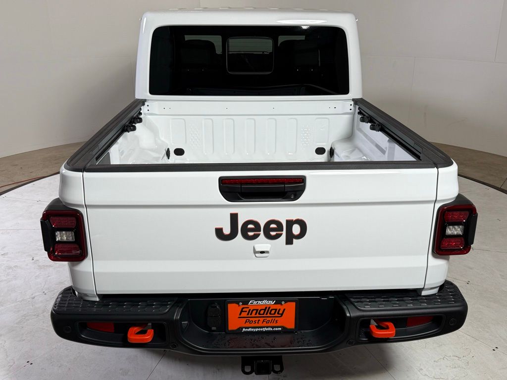 2025 Jeep Gladiator Mojave photo 3