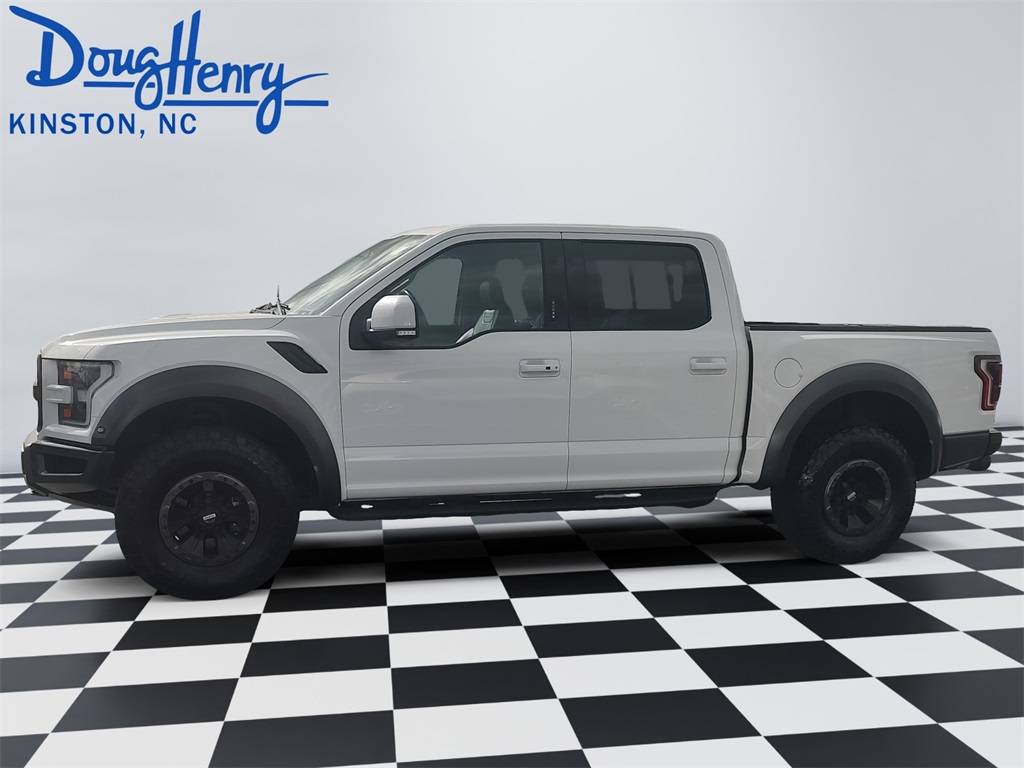 2018 Ford F-150 Raptor photo 2