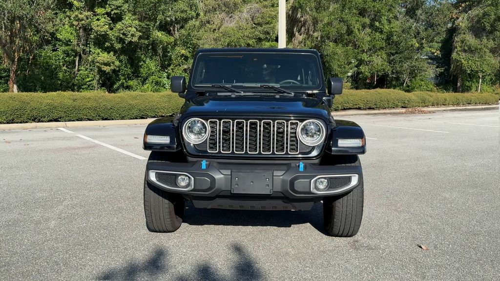 2024 Jeep Wrangler Sahara 4xe photo 3