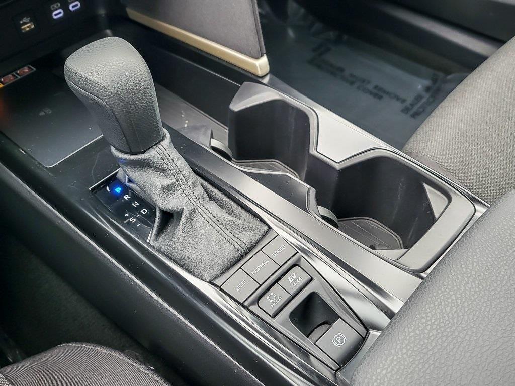 2025 TOYOTA CAMRY - Image 15