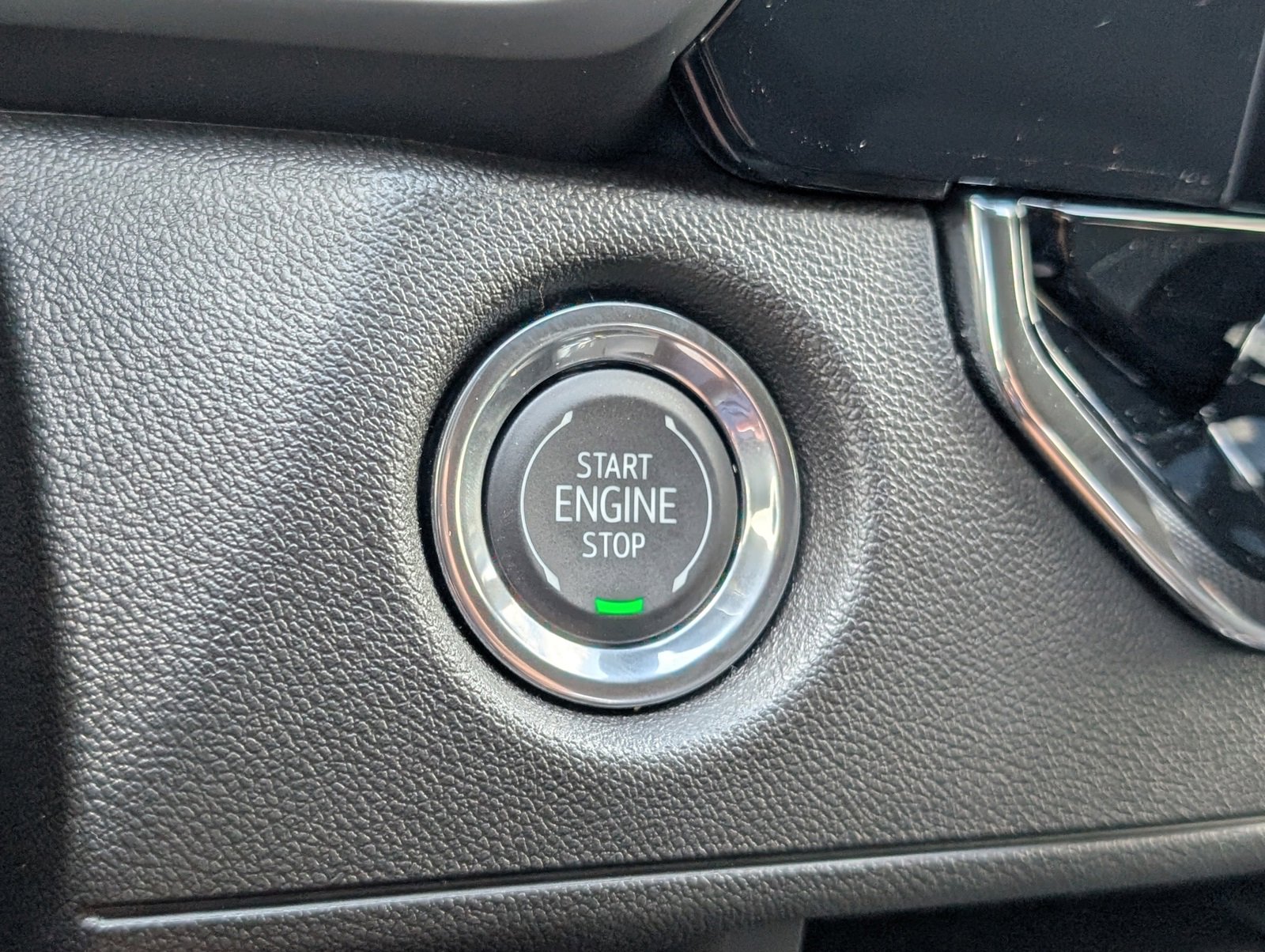 2025 Chevrolet Colorado LT photo 17