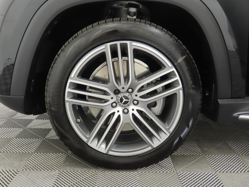 2025 Mercedes Benz GLS 450 4MATIC photo 30