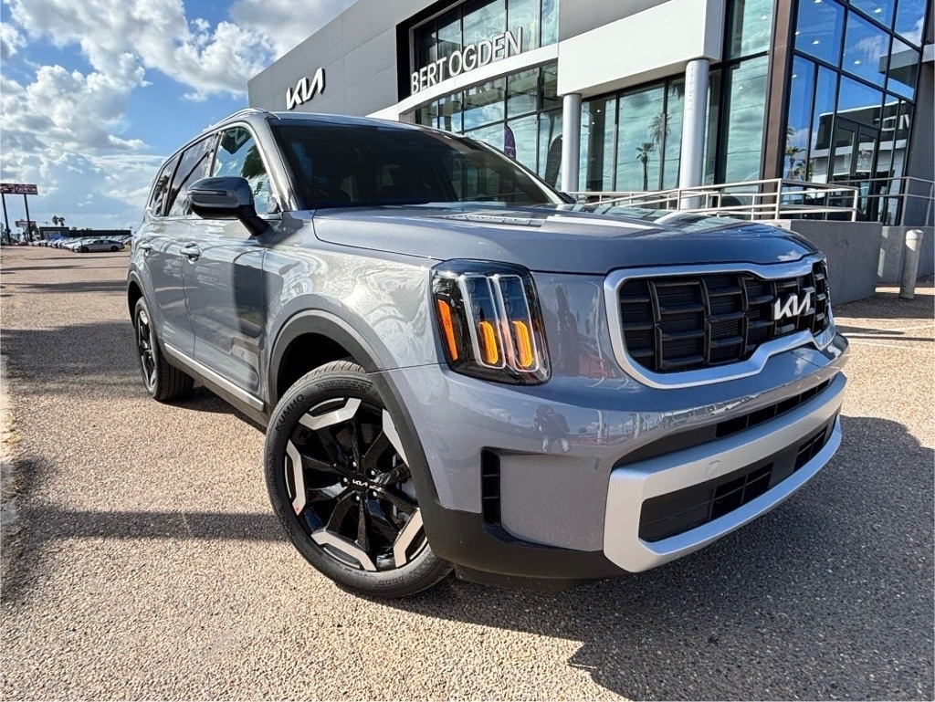 2025 Kia Telluride S's photo