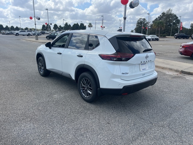 2025 Nissan Rogue S photo 4