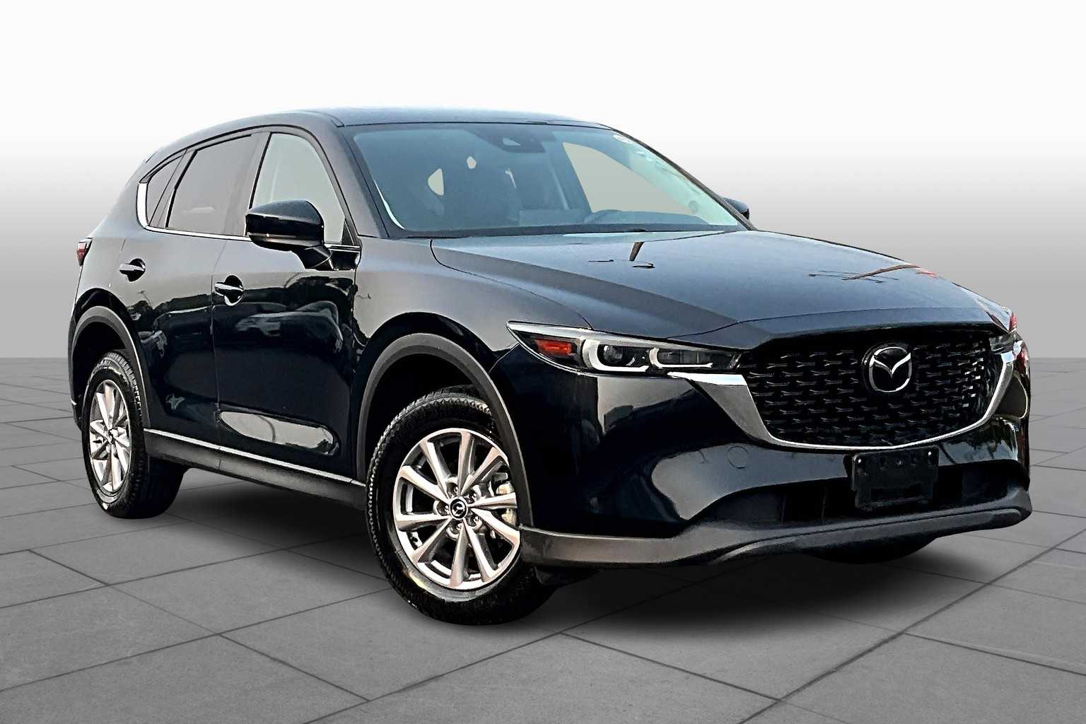 2023 Mazda CX-5 2.5 S Preferred photo 2