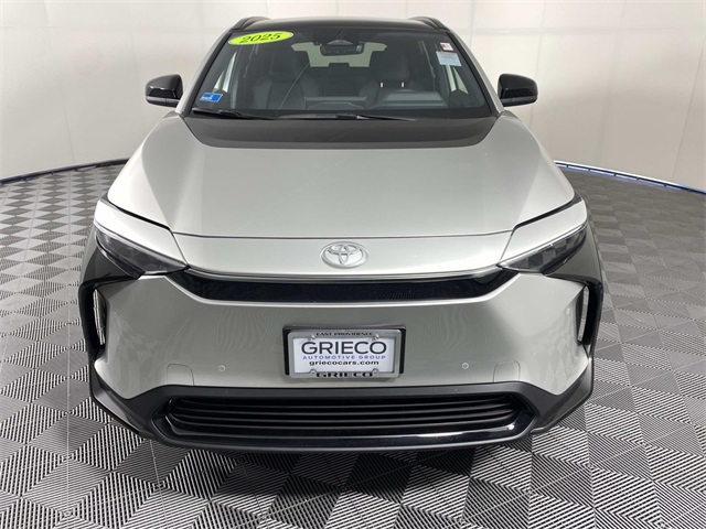 2025 Toyota bZ4X XLE photo 2