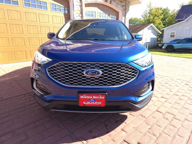 2023 Ford Edge SEL photo 8