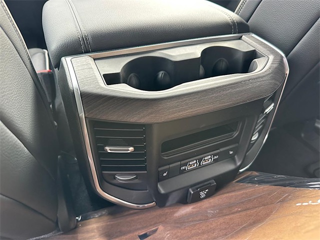2026 Ram 1500 Laramie photo 17