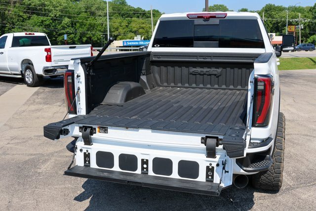 Used 2024 Summit White GMC AT4 image 10