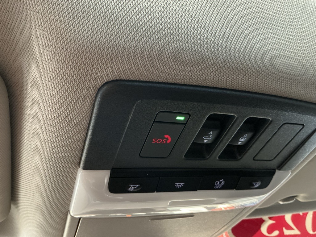 2023 Nissan Rogue SL photo 14