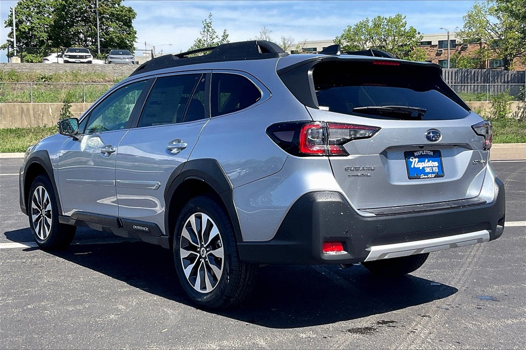2025 Subaru Outback Limited photo 3
