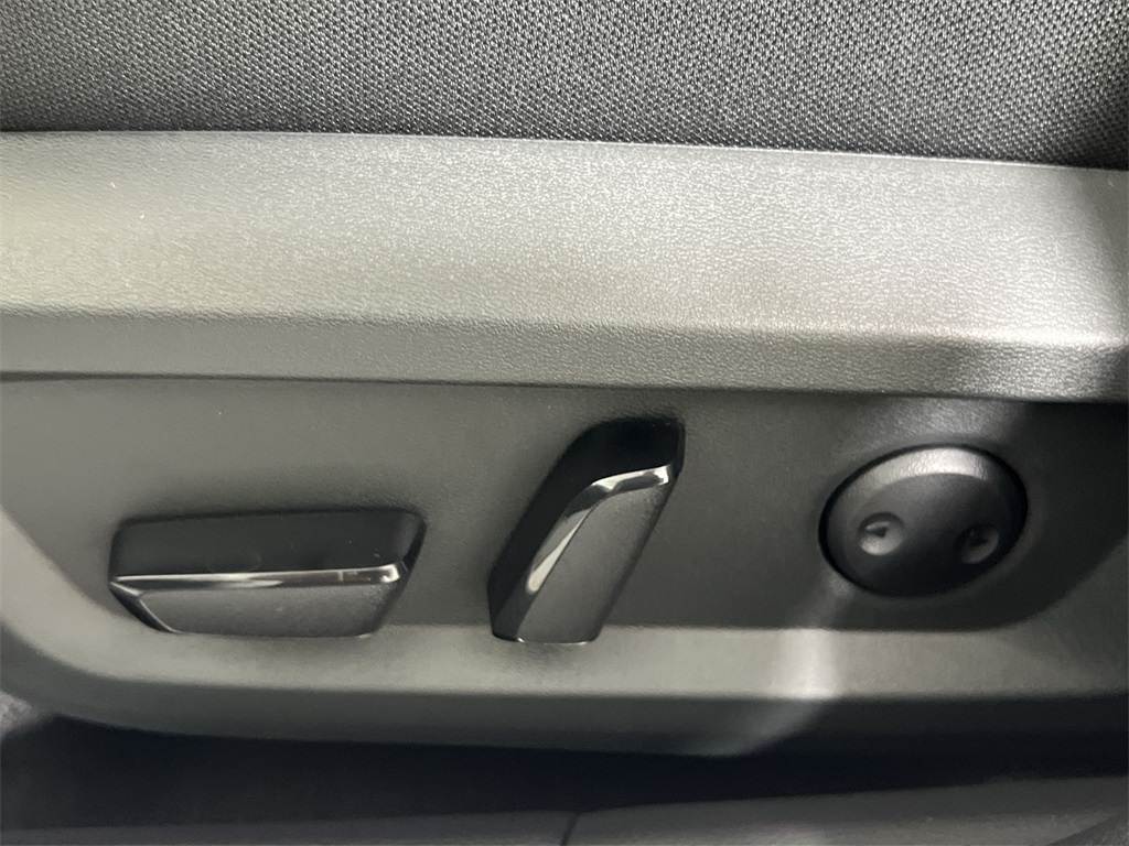 2026 Nissan Rogue SV photo 13