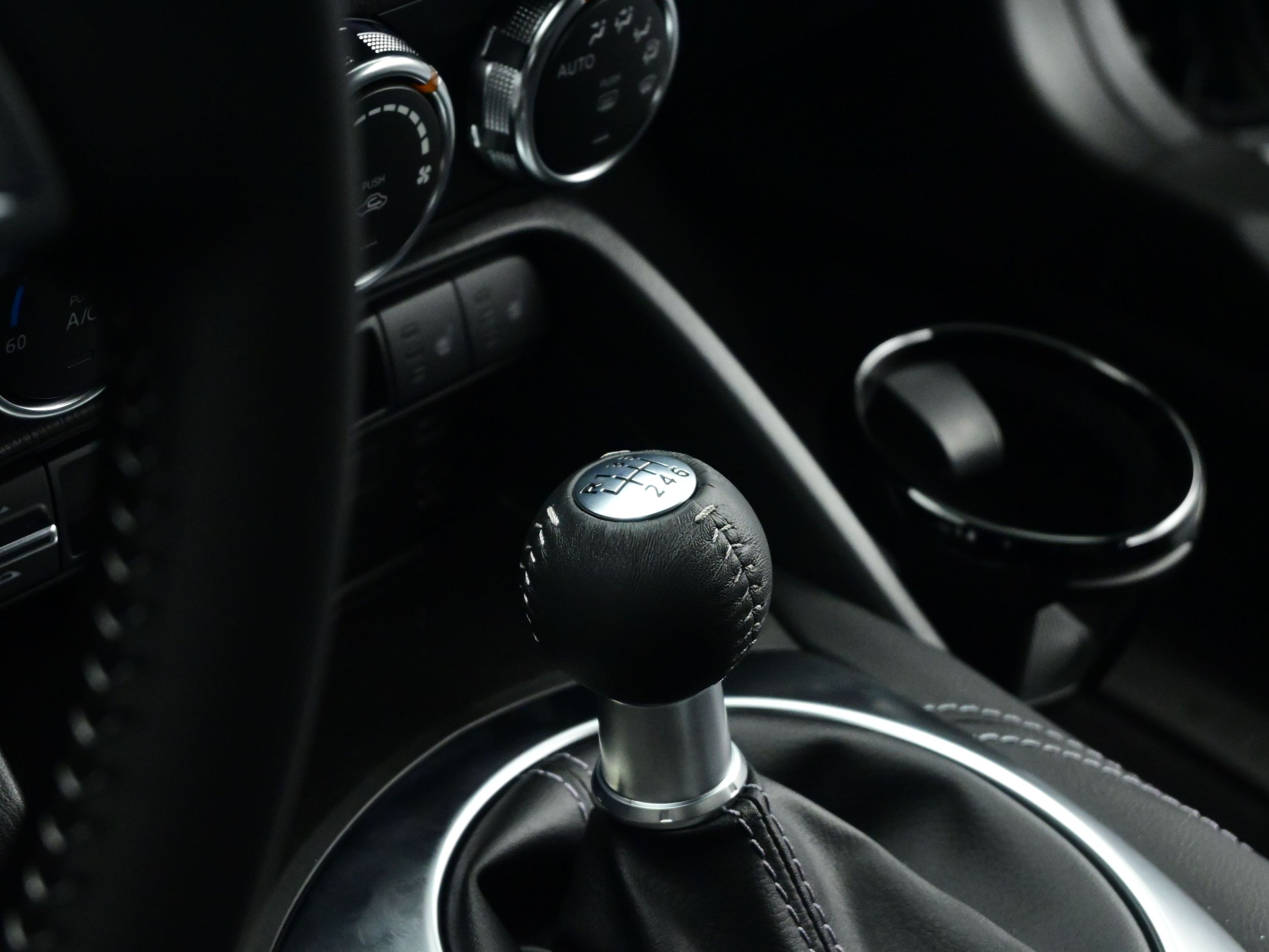 2025 Mazda MX-5 Miata Miata RF Grand Touring photo 4