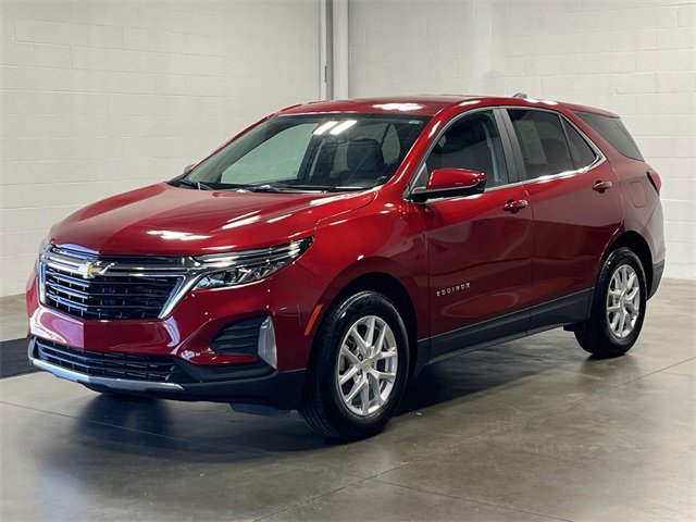 2024 Chevrolet Equinox LT photo 2