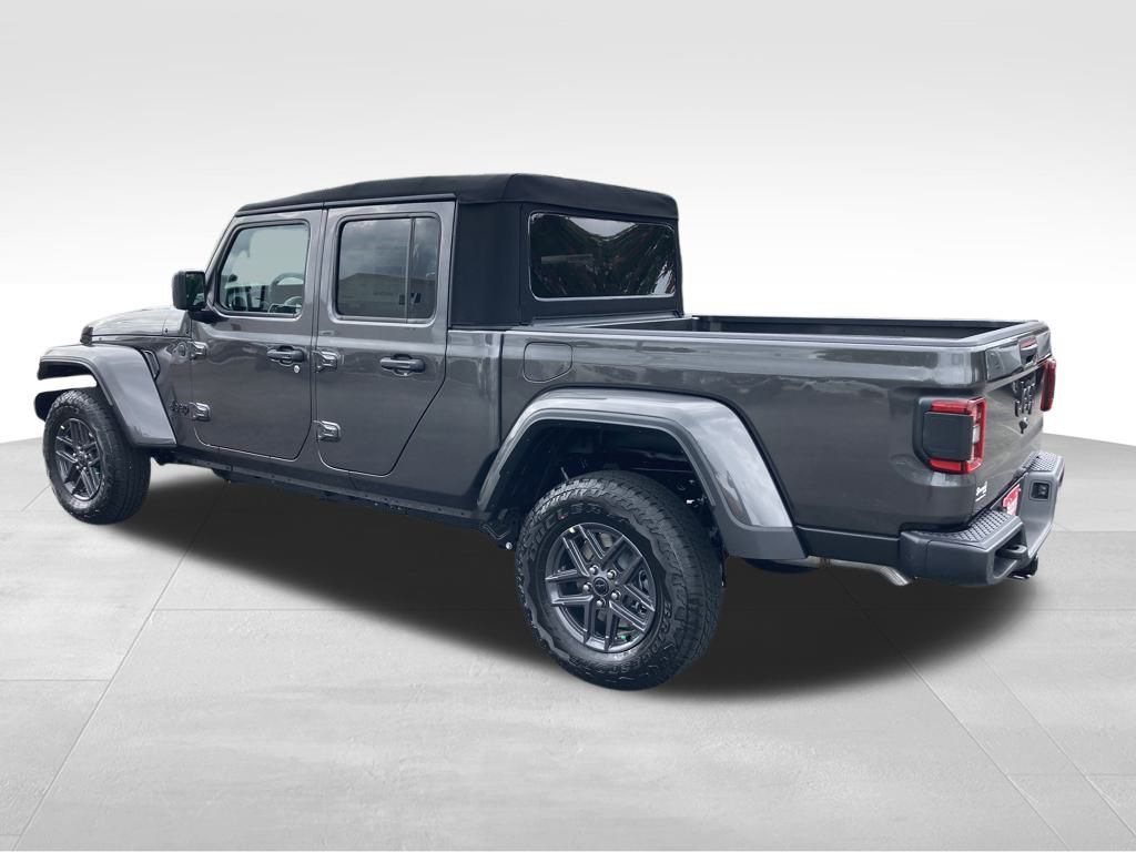2025 Jeep Gladiator Sport S photo 3