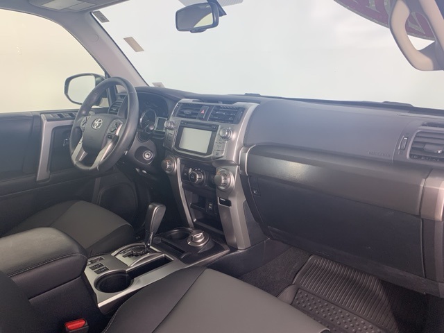 2019 Toyota 4Runner SR5 Premium photo 24
