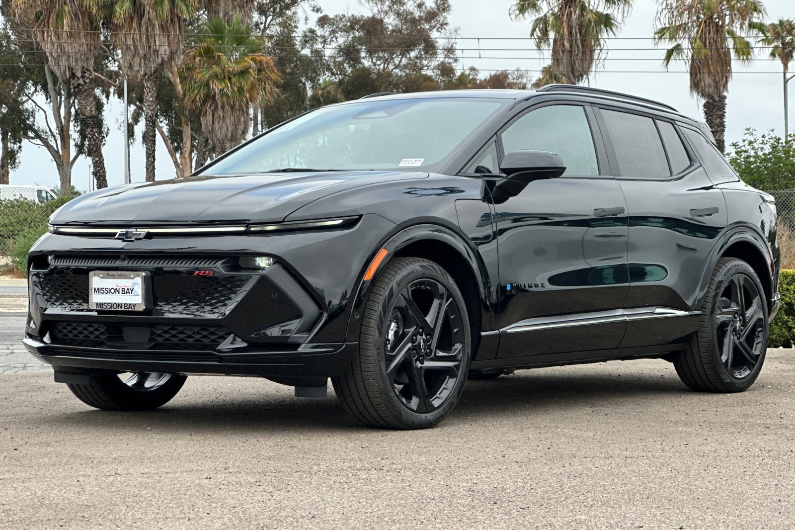 2025 Chevrolet Equinox RS photo 2