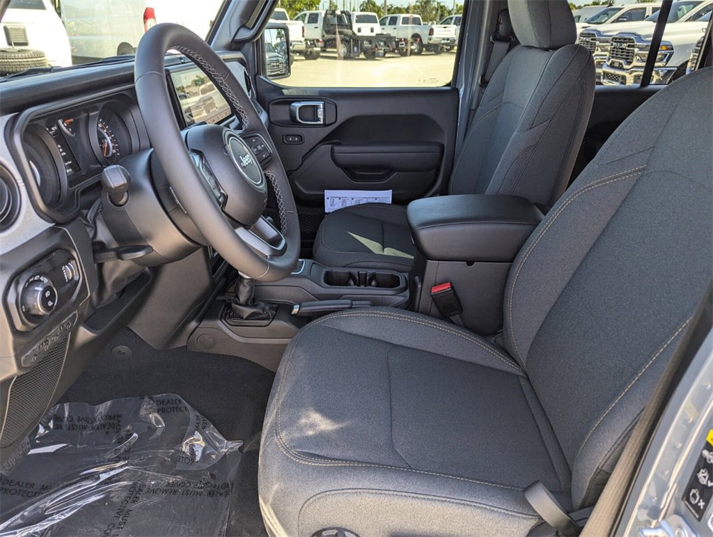 2025 Jeep Gladiator Sport S photo 11