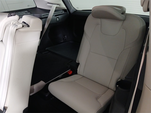 2024 Volvo XC90 Plus photo 16