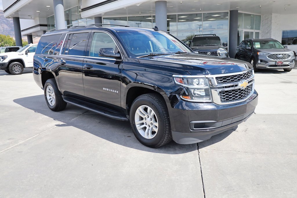 2020 Chevrolet Suburban LT photo 8