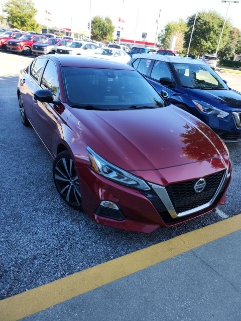 2021 Nissan Altima 2.5 SR photo 3