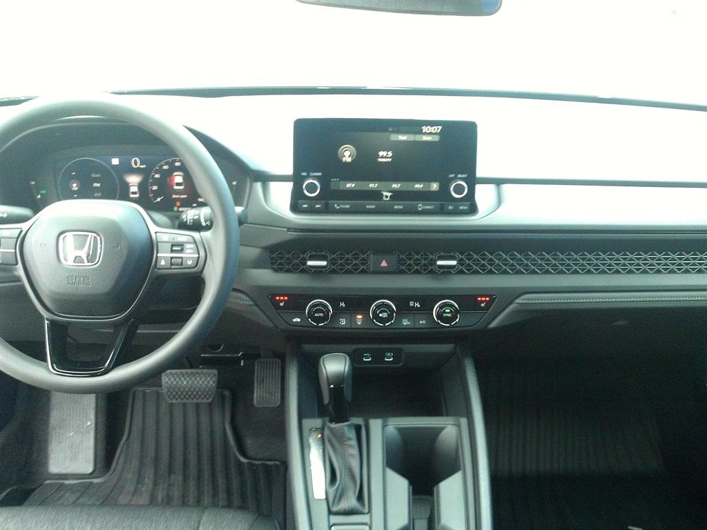 2025 Honda Accord SE photo 10