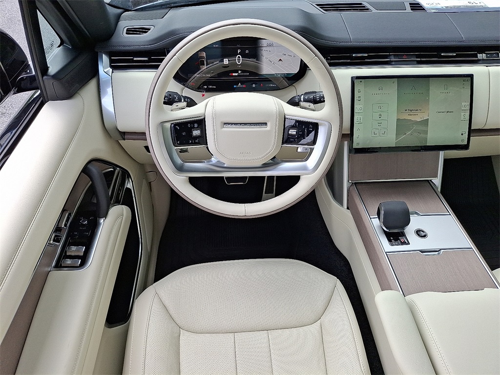 2025 Land Rover Range Rover SE photo 7