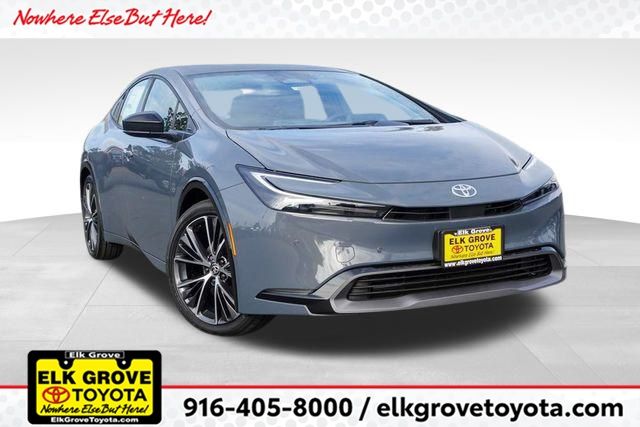 2026 Toyota Prius XLE's photo