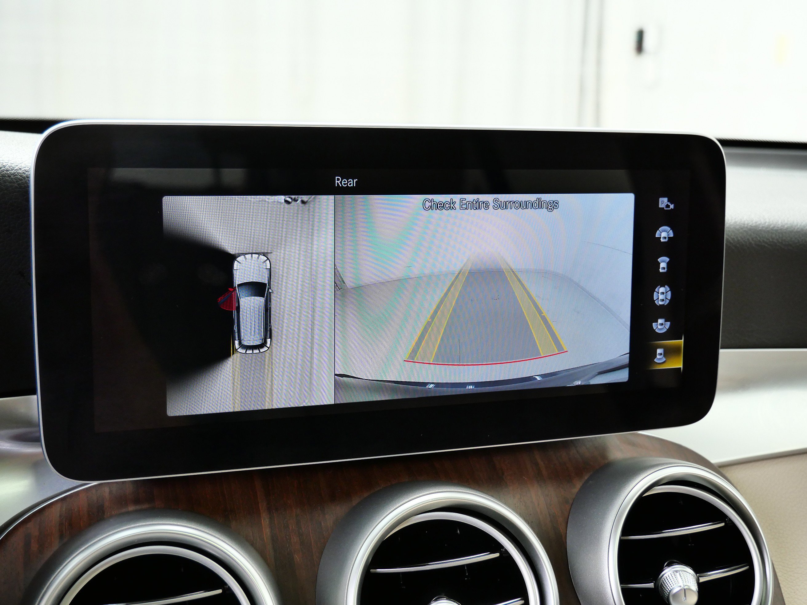 2022 Mercedes Benz GLC 300 4MATIC photo 23