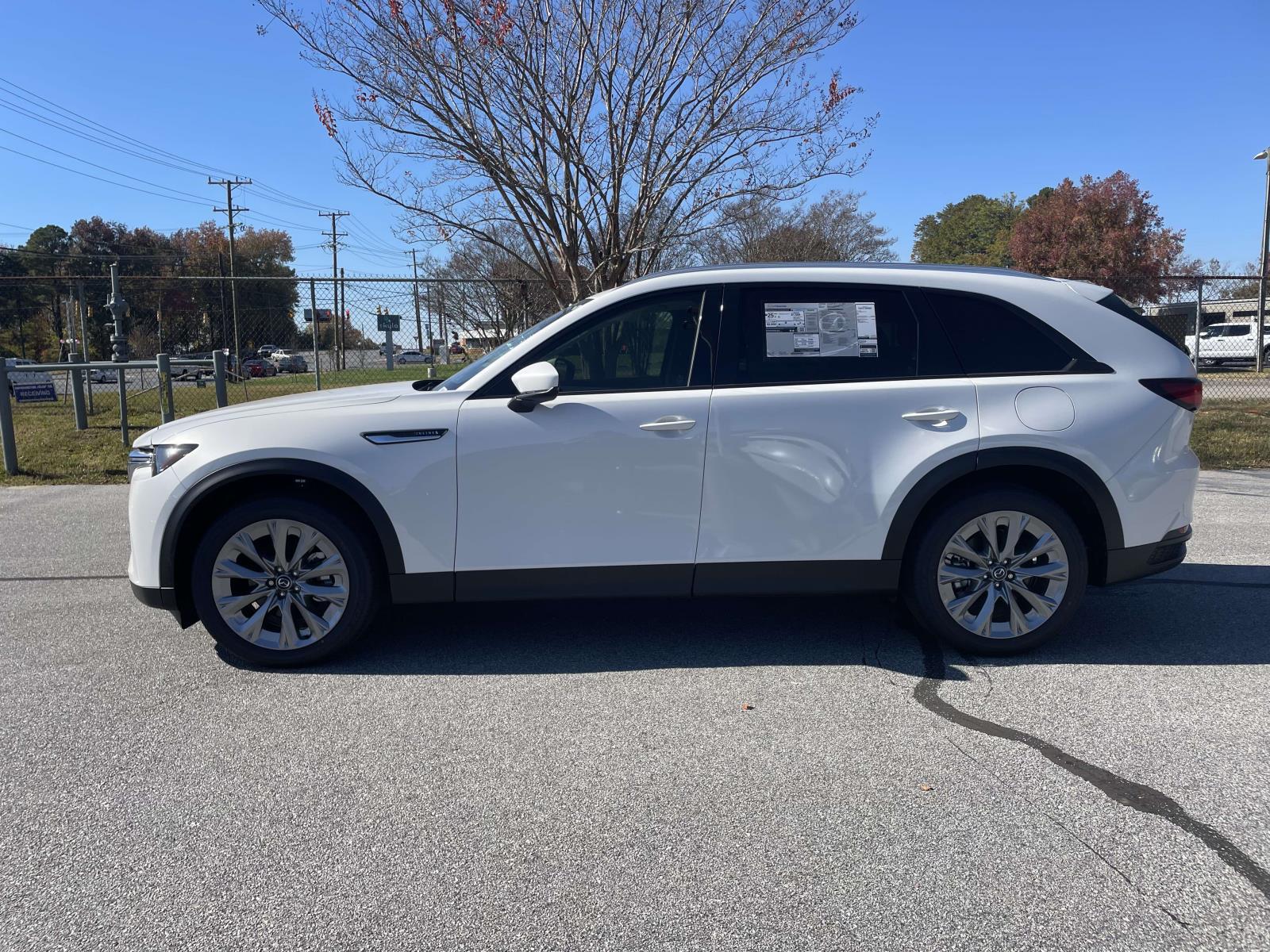 2026 Mazda CX-90 3.3 Turbo Preferred photo 4