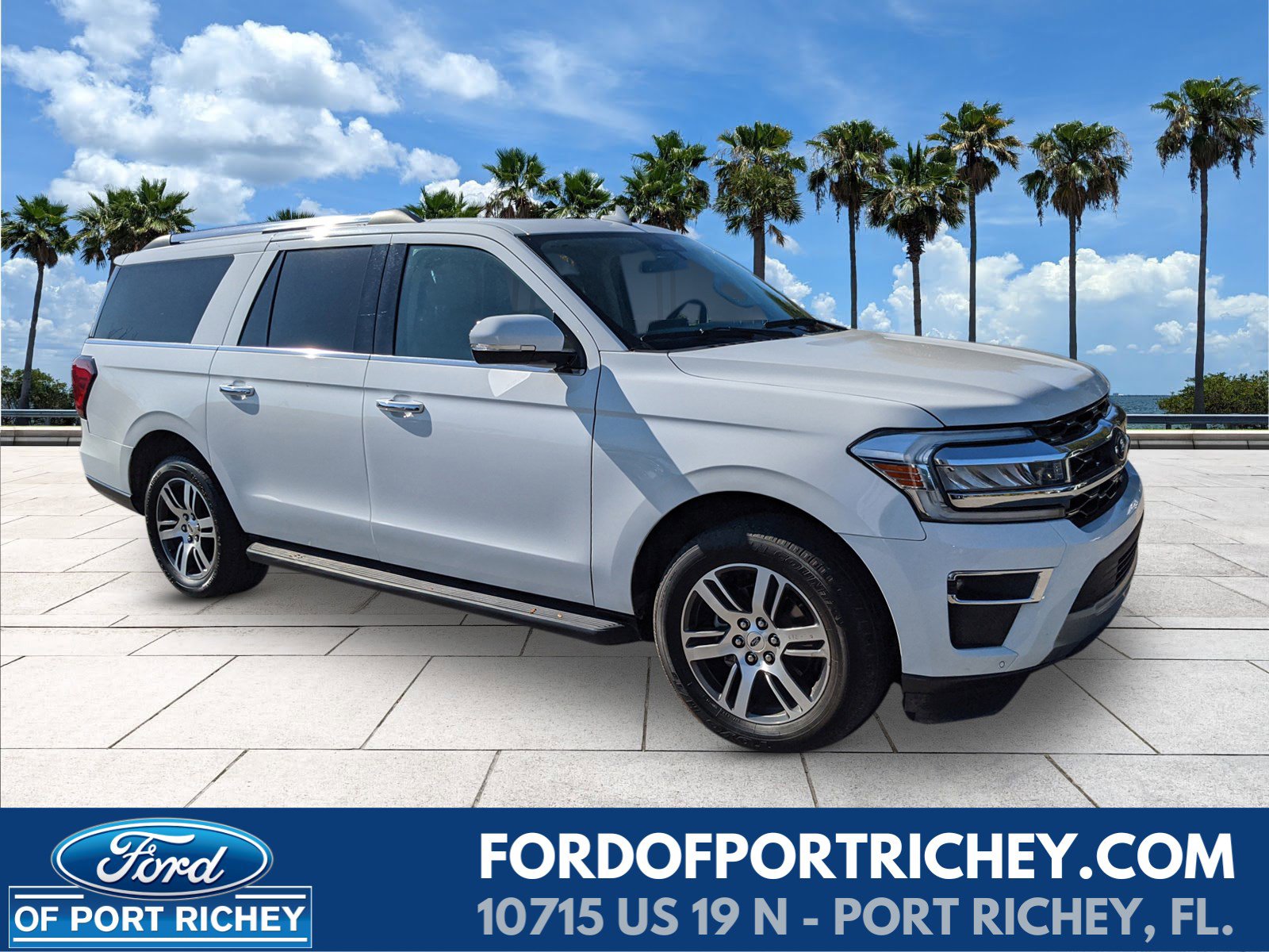 2024 Ford Expedition Limited's photo