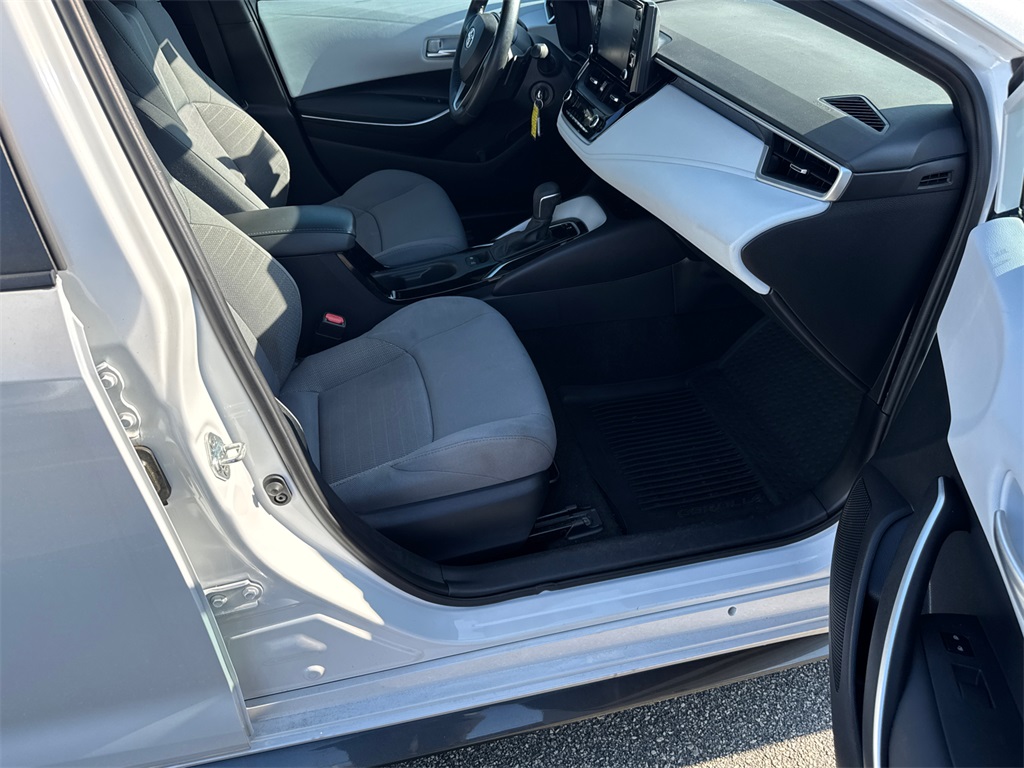 2022 Toyota Corolla SE photo 12