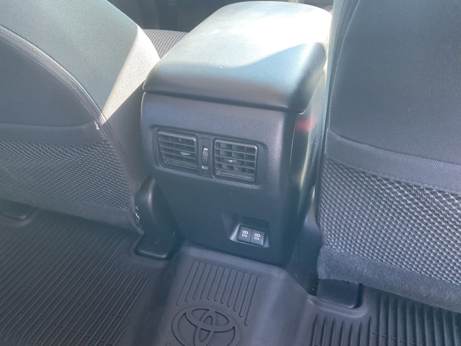 2021 Toyota 4Runner SR5 4WD photo 17