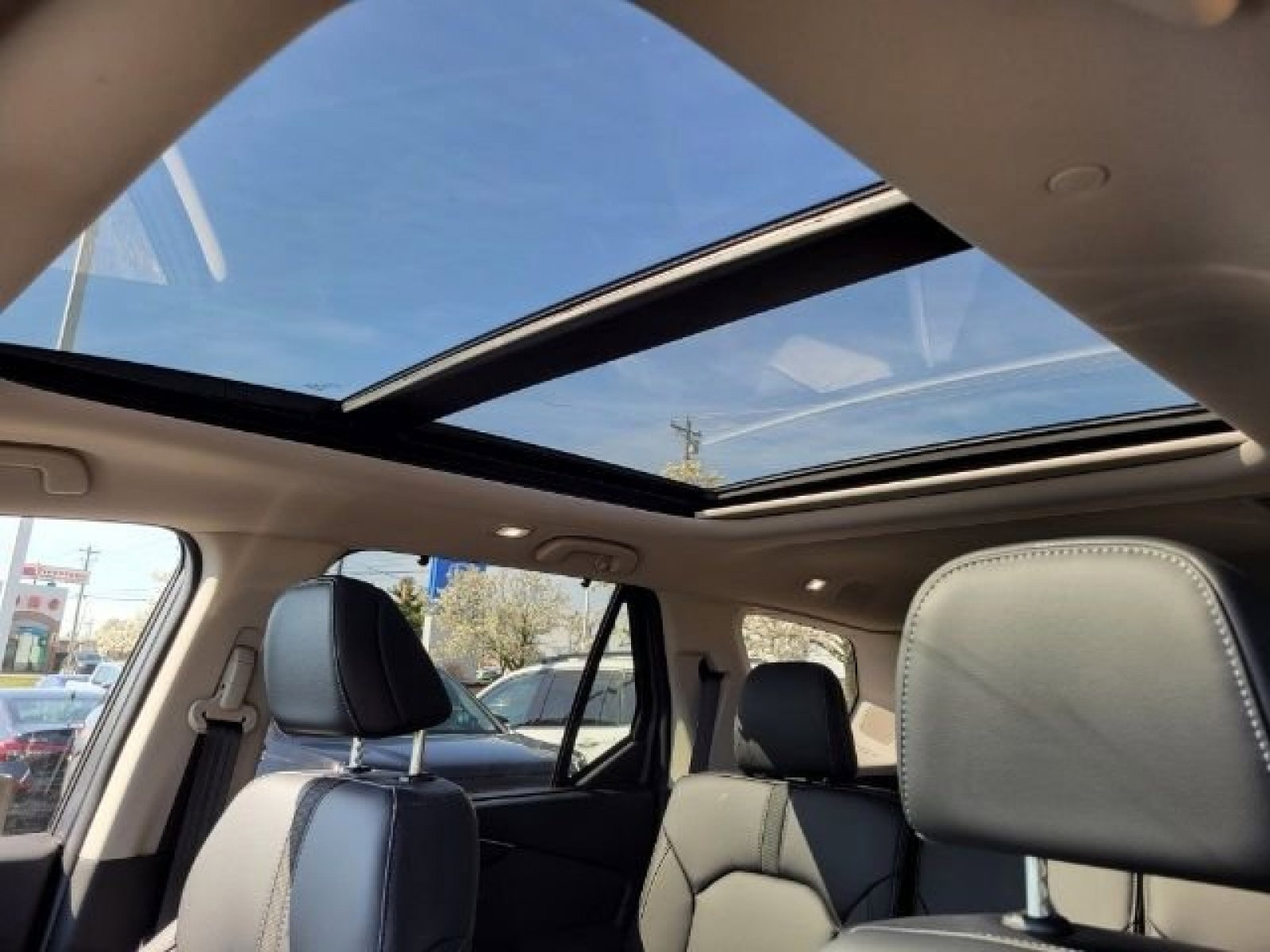 2025 Honda Pilot Touring photo 3