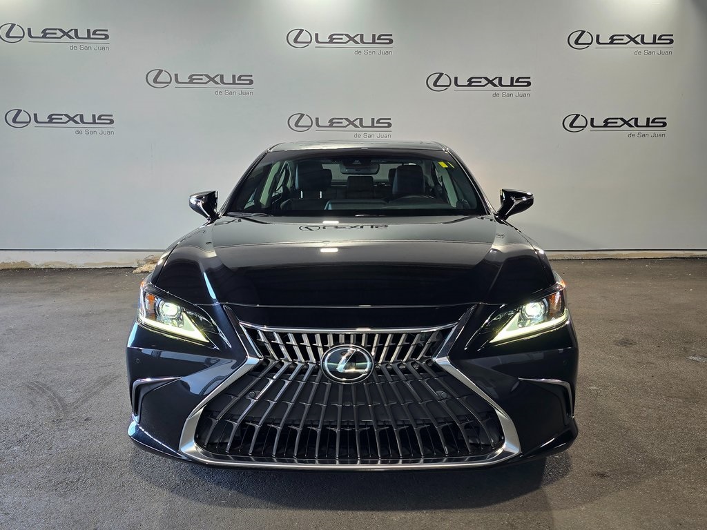 2025 Lexus ES 350 photo 2