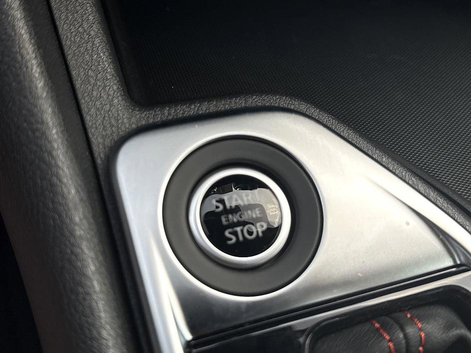 2025 Nissan Sentra SR Midnight Edition photo 19
