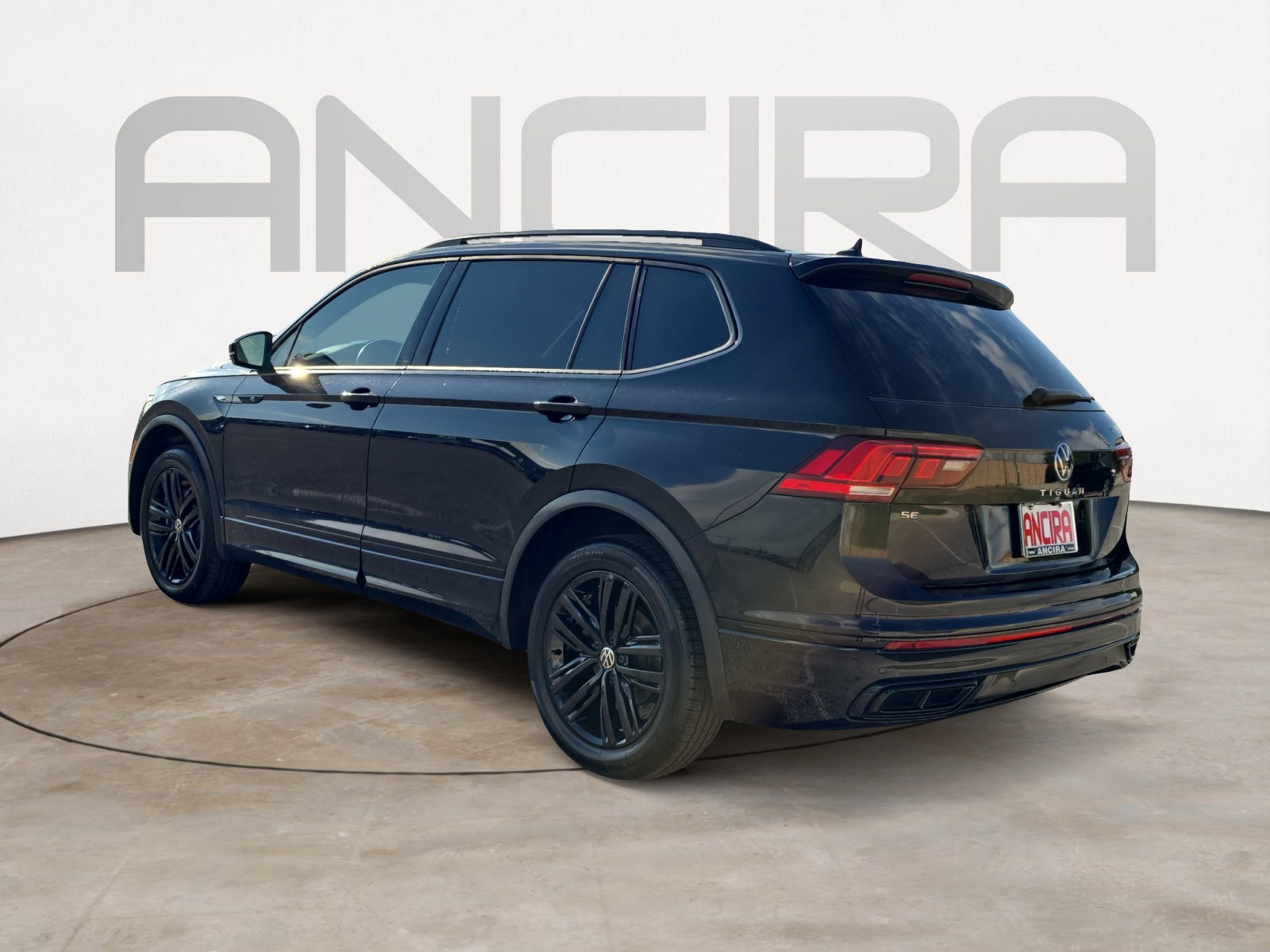 2022 Volkswagen Tiguan SE R-Line Black photo 3