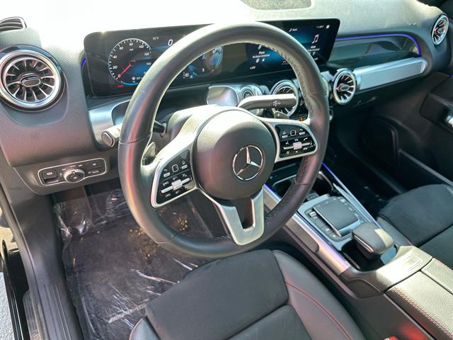 2023 Mercedes Benz GLB 250 photo 10