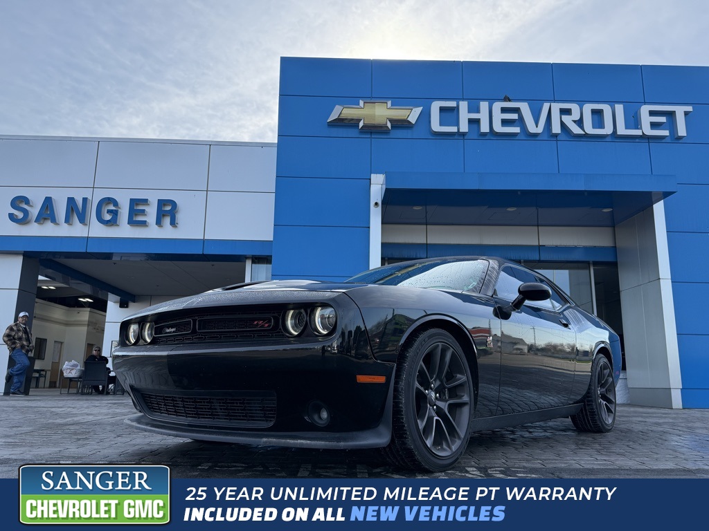2021 Dodge Challenger R/T's photo