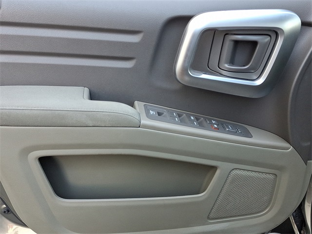 2007 Honda Ridgeline RTS photo 14