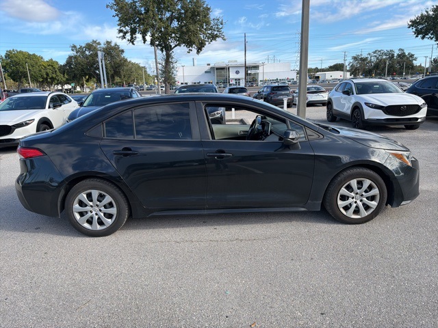 2020 Toyota Corolla LE photo 4