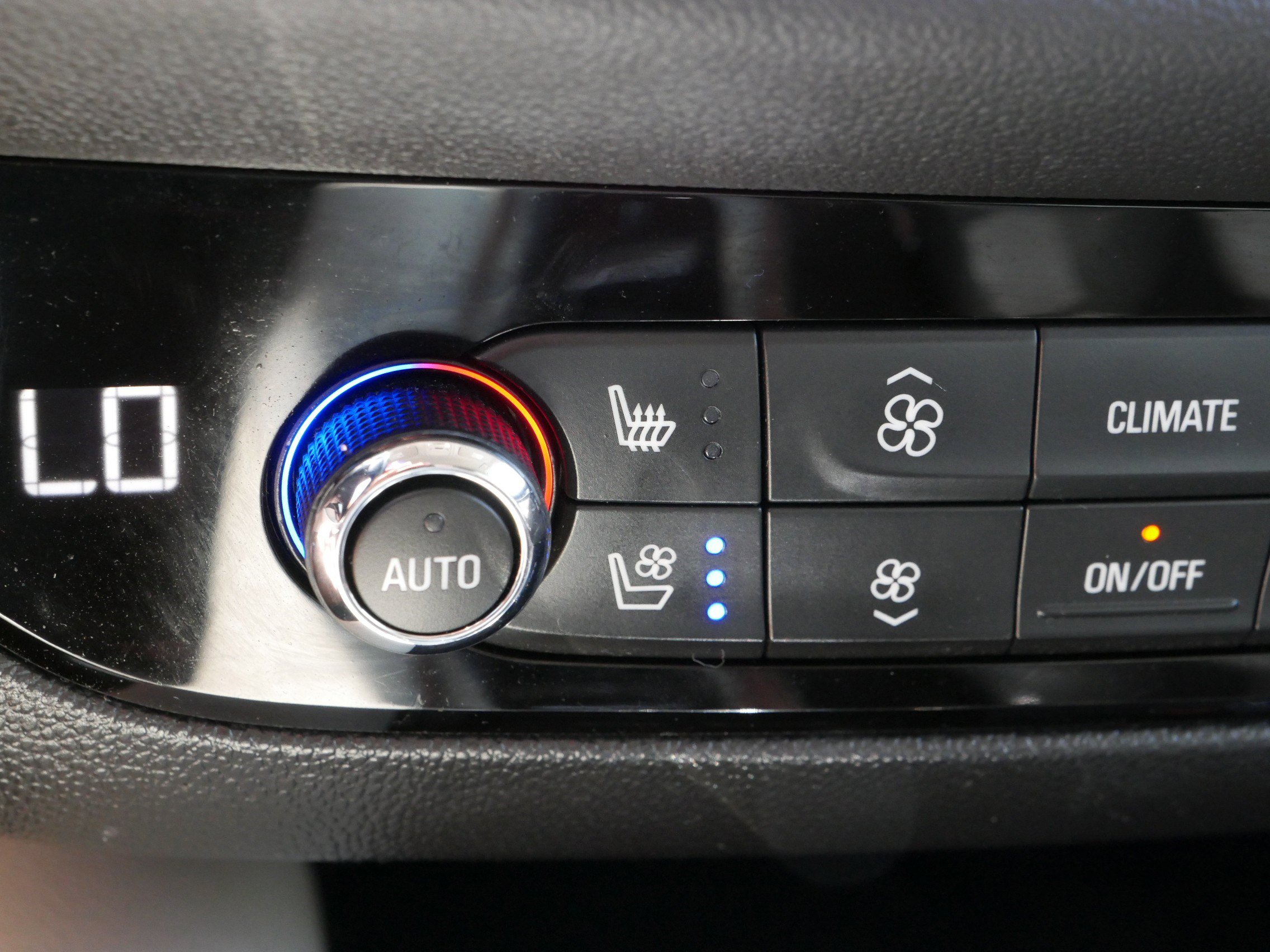 2023 Buick Enclave Premium photo 28