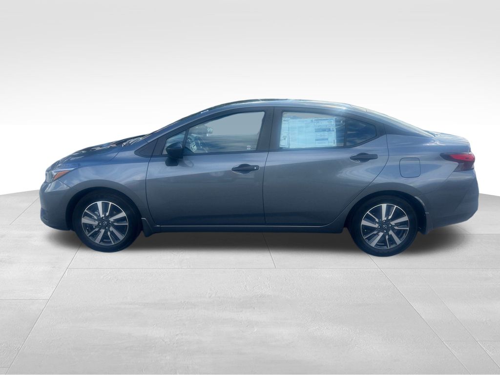 2025 Nissan Versa 1.6 S photo 2