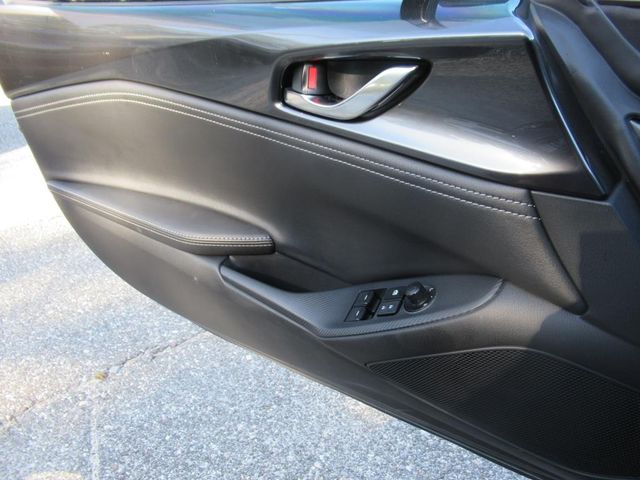 2022 Mazda MX-5 Miata RF Miata Grand Touring photo 22