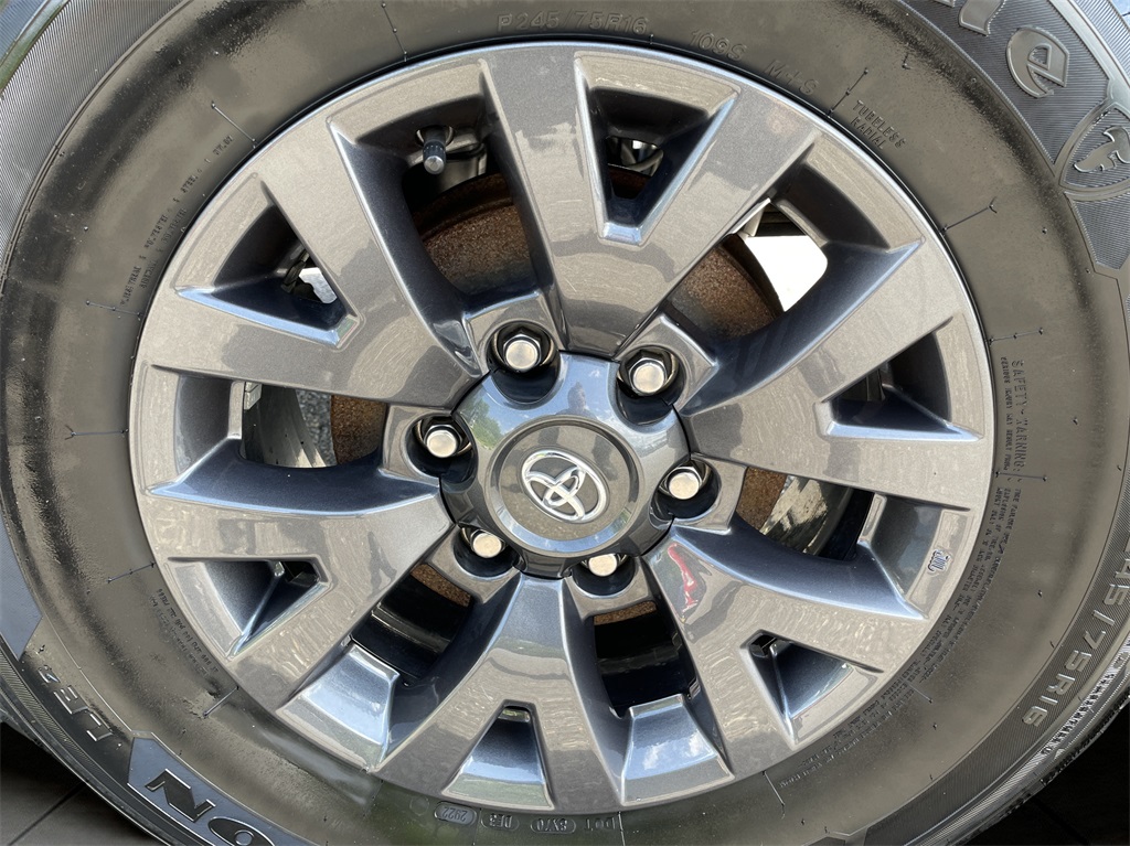 2021 Toyota Tacoma SR5 photo 23