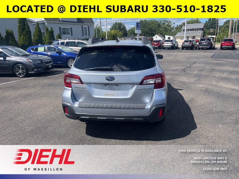 2018 Subaru Outback 2.5i Premium photo 2