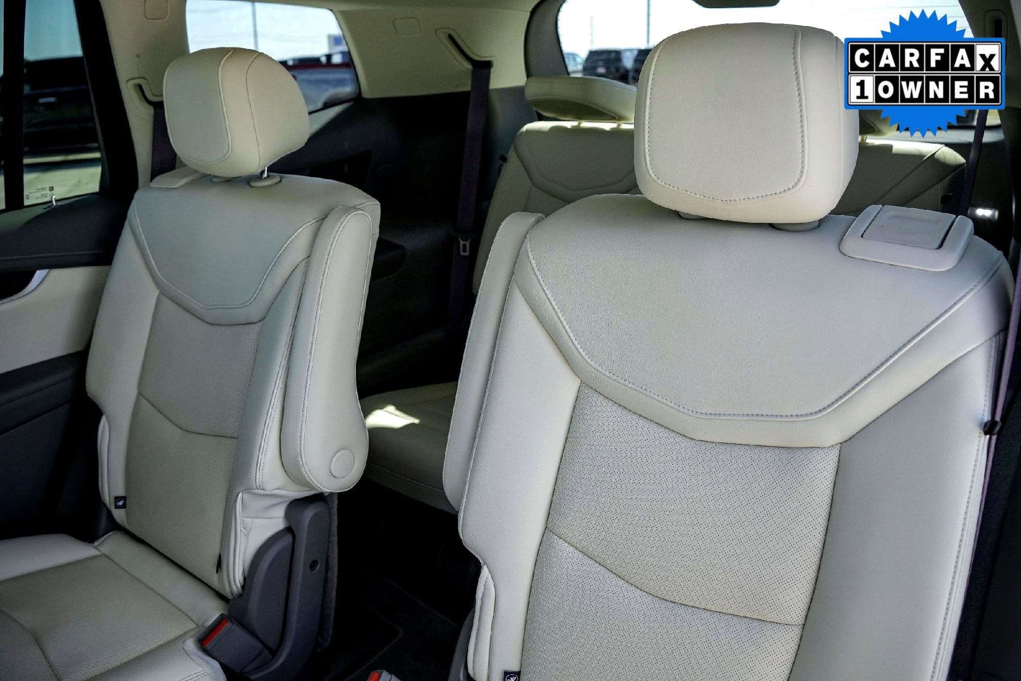 2025 Cadillac XT6 Premium Luxury photo 31
