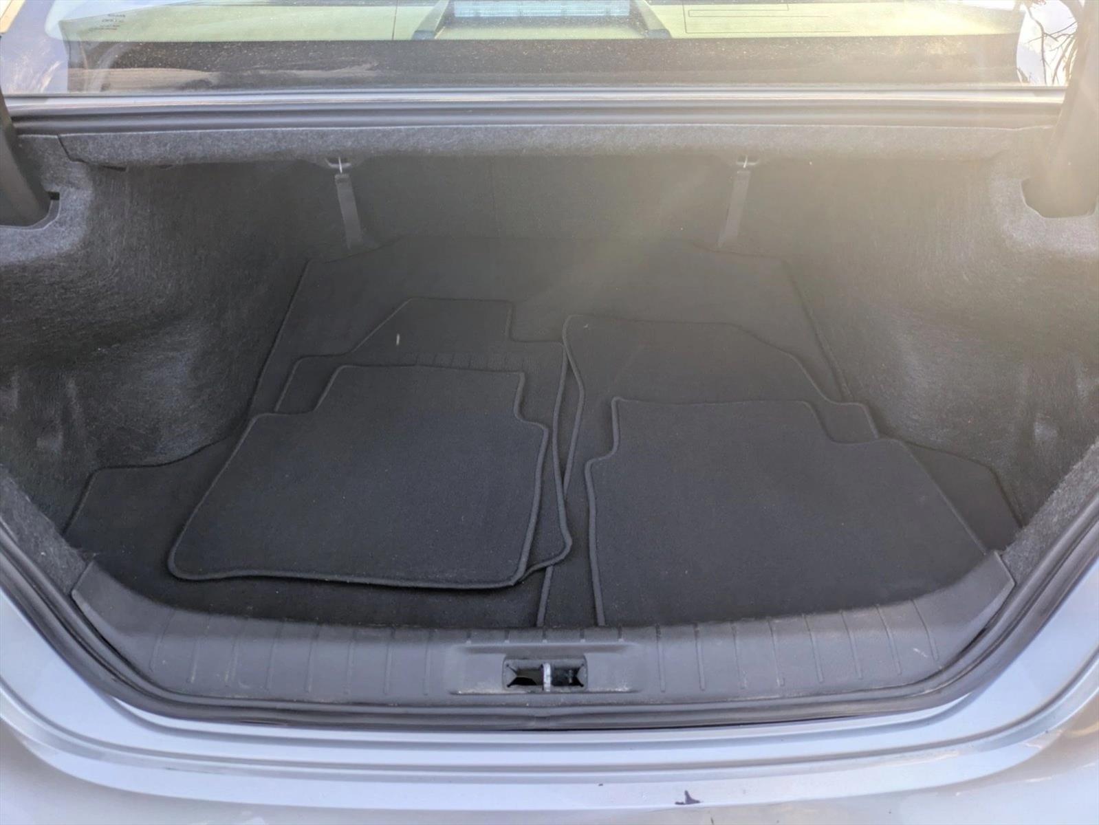 2018 Nissan Maxima S photo 4