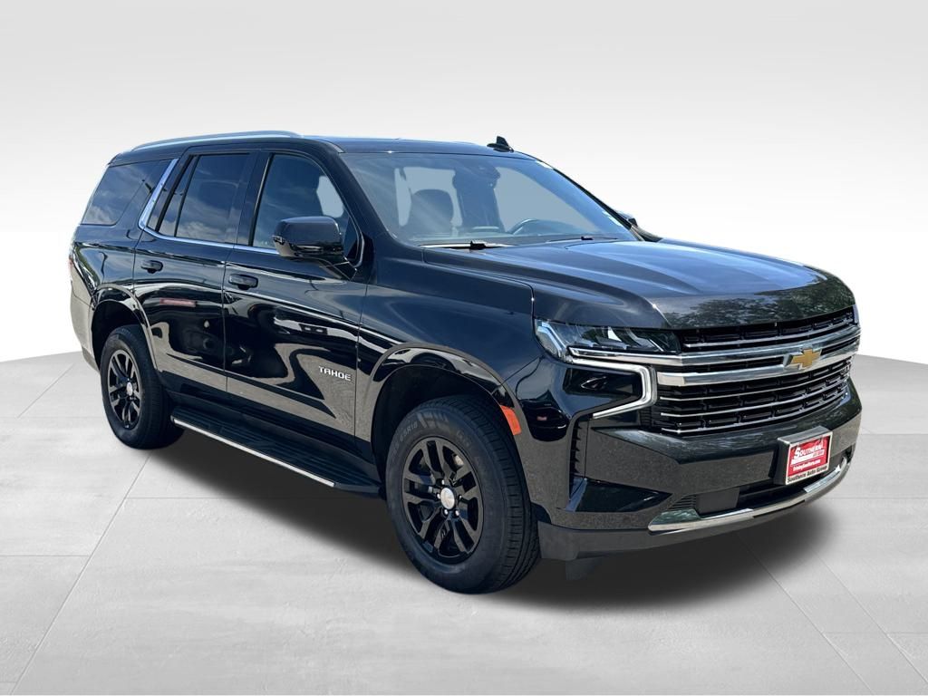 2023 Chevrolet Tahoe LT photo 3